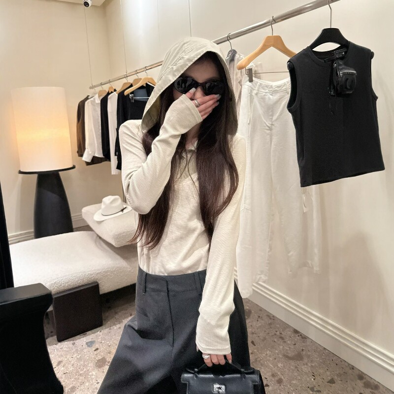 欧洲站2026春季新款欧货时尚简约纯色连帽宽松内搭T恤百搭打底衫