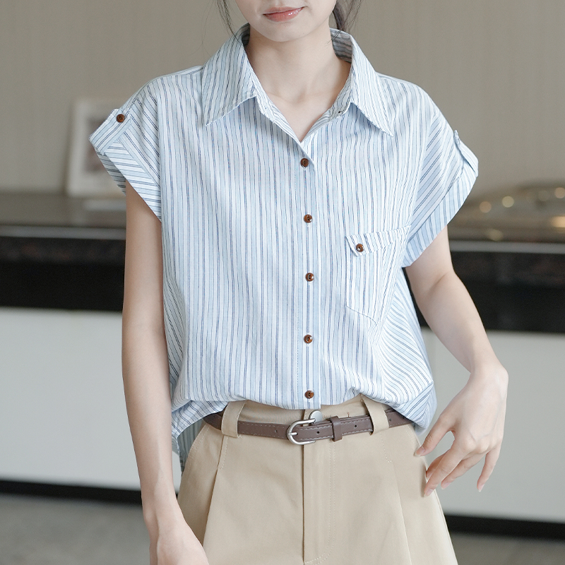 蓝色条纹短袖衬衫女2025夏季新款韩版单口袋宽松显瘦气质衬衣上衣