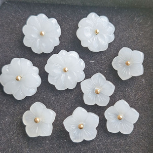 新品精致好看花朵花瓣玉石纽扣毛衣针织衬衫扣果冻白色金脚扣子女