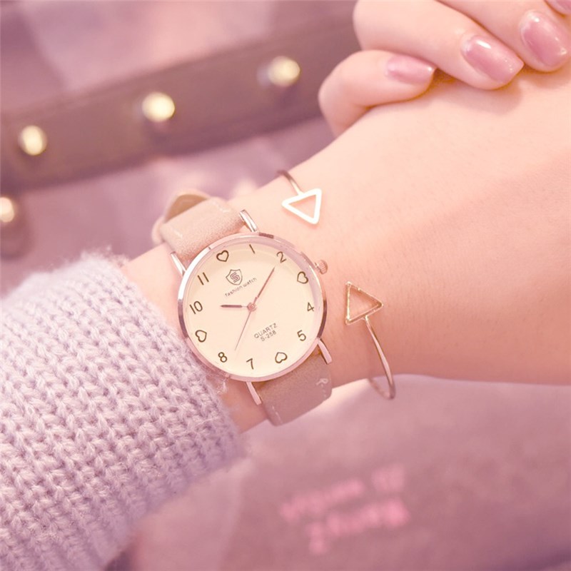 º«¹úʱÉÐÅ®±íº«°æ³õÖÐѧÉú³±Á÷°×É«Ï𽺴øÐÝÏмòÔ¼¿îÅ®ÉúÊÖ±íÅ®º¢