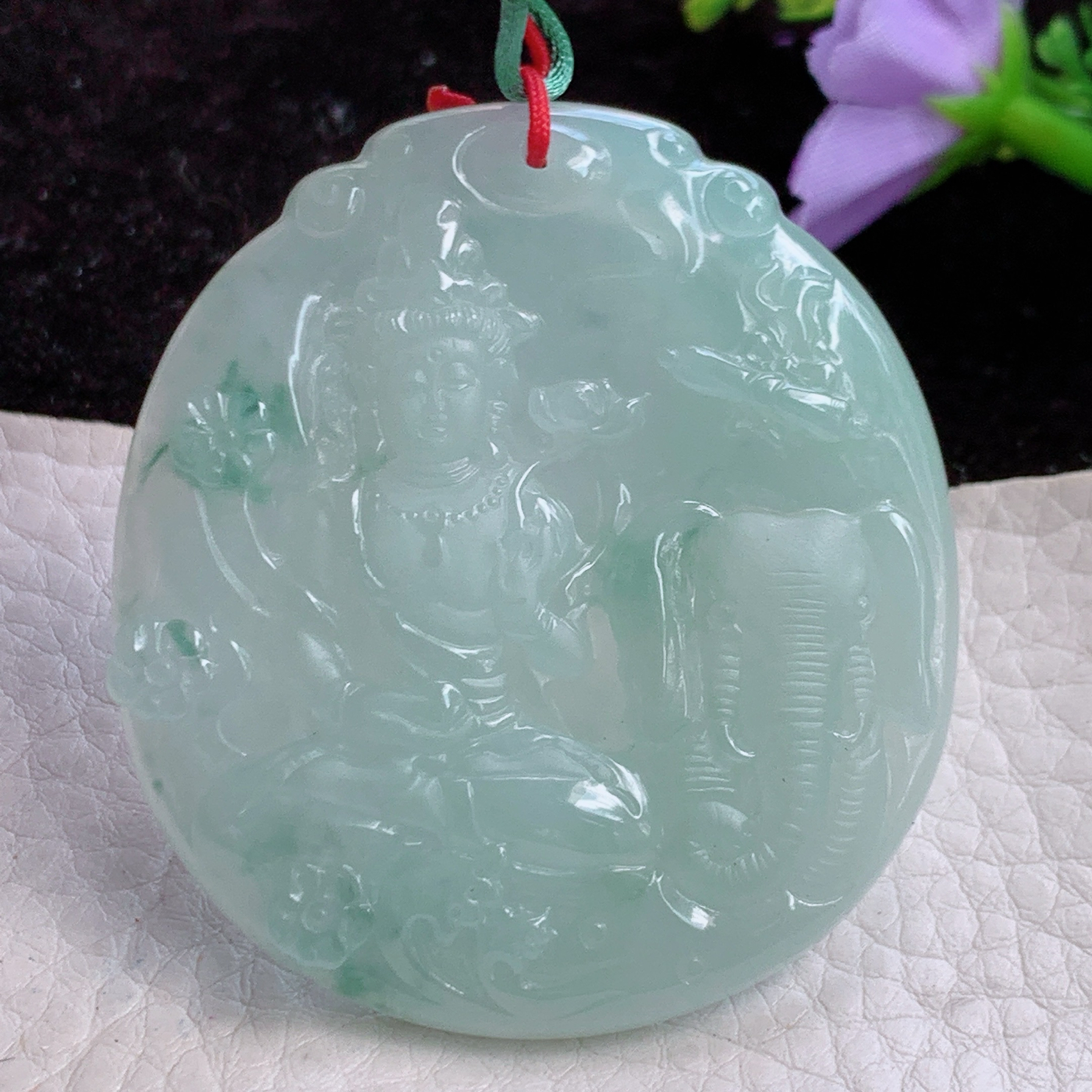 bg实拍51.5*46.3*5.3天然翡翠普贤观音菩萨冰飘生肖守护神玉吊坠