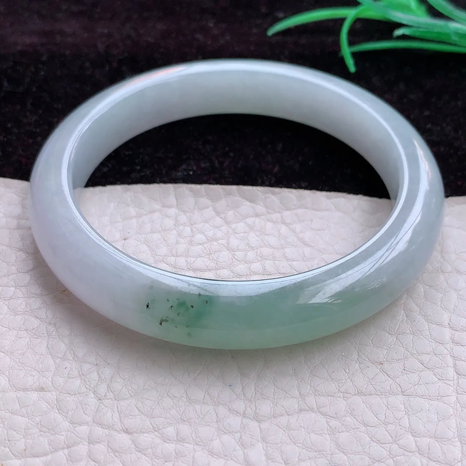 60大圈口平安镯js缅甸A货翡翠飘花绿宽边玉镯 玉手镯60*11*8.6mm