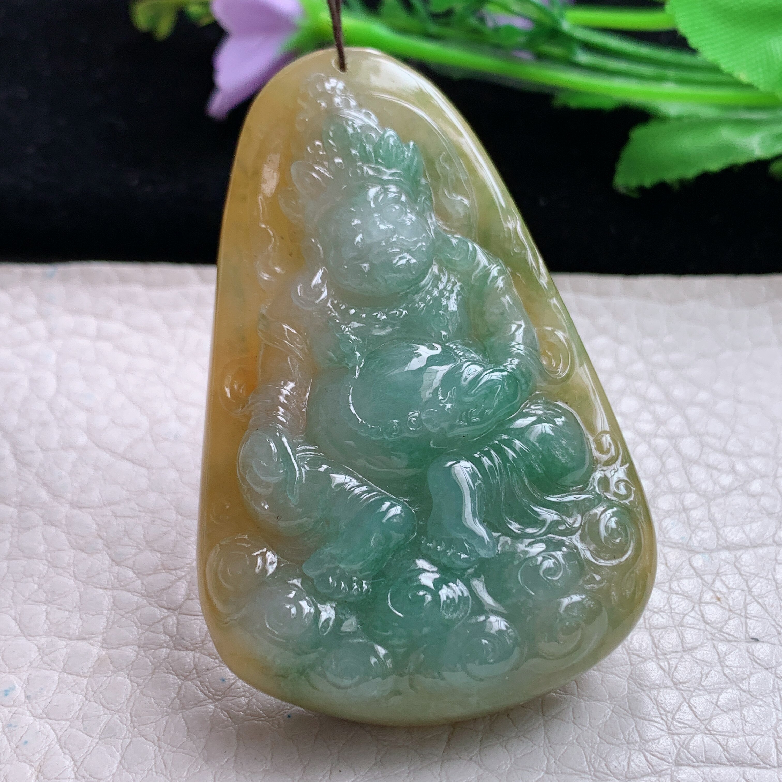 lz实拍63.9*40.8*13.9天然缅甸翡翠黄加绿黄财神 招财爷玉吊坠