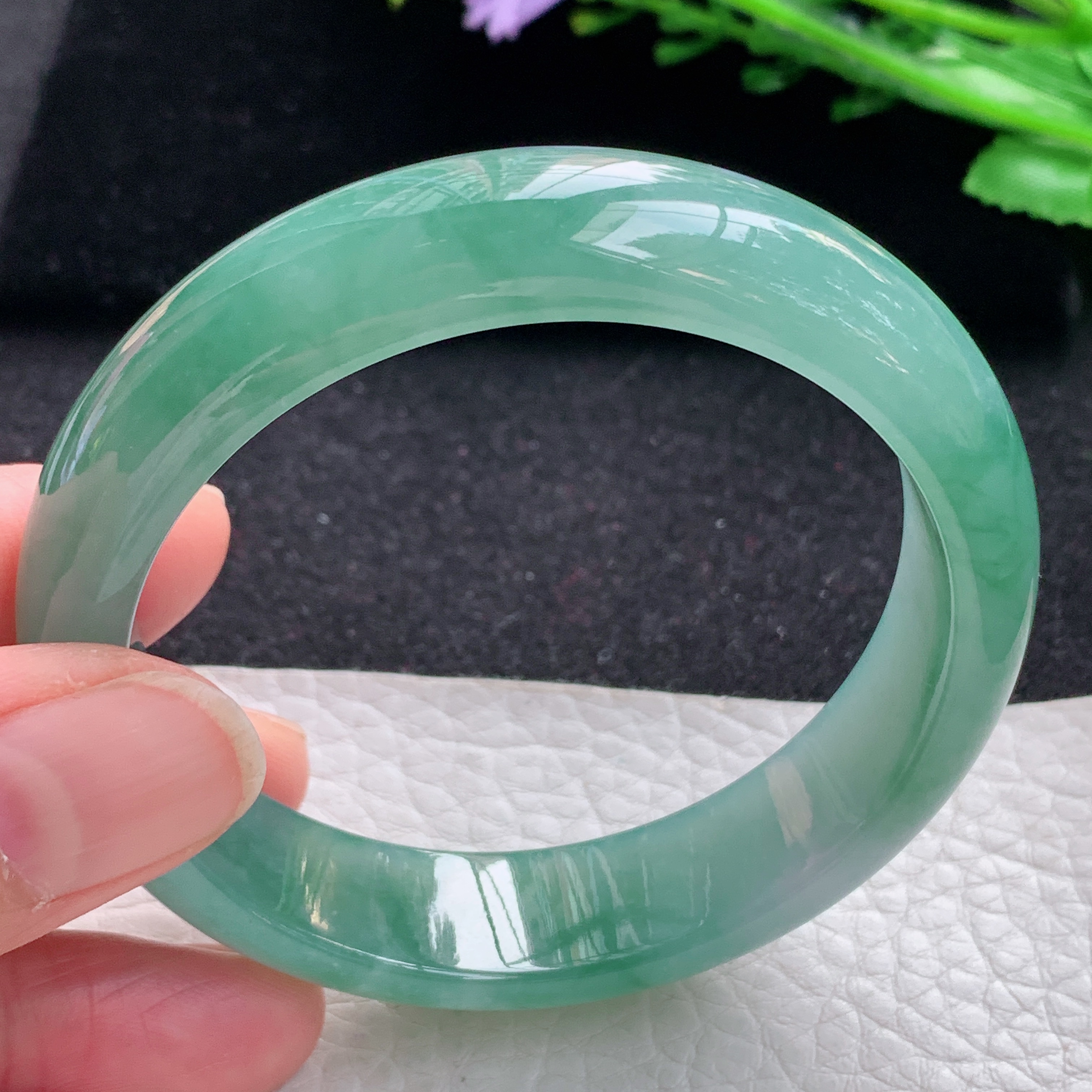 xo自然光56.3*14*7.8平安镯缅甸翡翠a货玉手镯冰湖水绿宽边玉手环