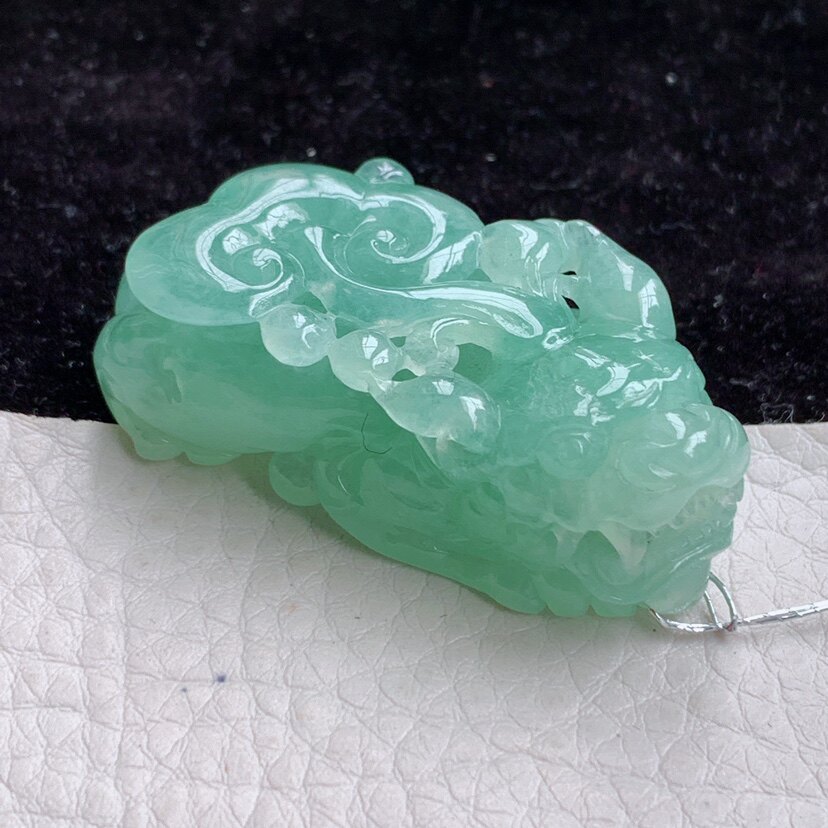 xqa实拍 缅甸翡翠A货满绿冰胶招财貔貅 皮休玉吊坠 43.5*22*15.5