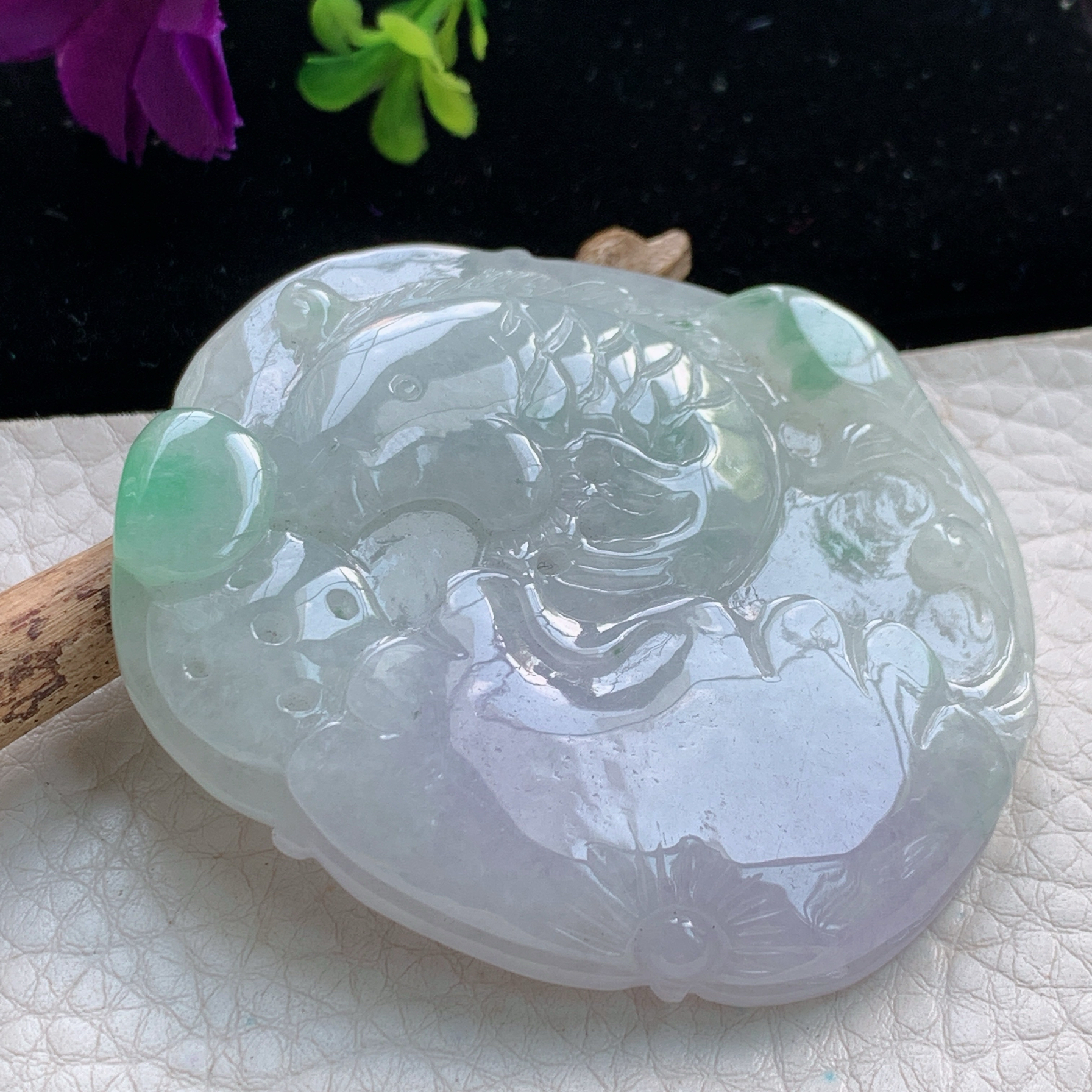 zen实拍56.6*48.2*7缅甸翡翠年年有鱼颈坠紫罗兰荷叶鱼项坠