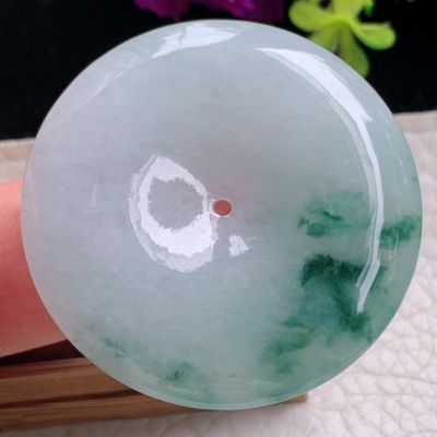 zz3实拍42.6*6.2缅甸翡翠白底飘花大平安扣吊坠国潮风玉扣毛衣坠