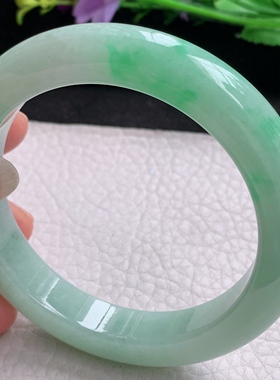 nr实拍58*12*9.8缅甸翡翠手镯飘绿正圈精致平安镯宽版高贵玉镯子