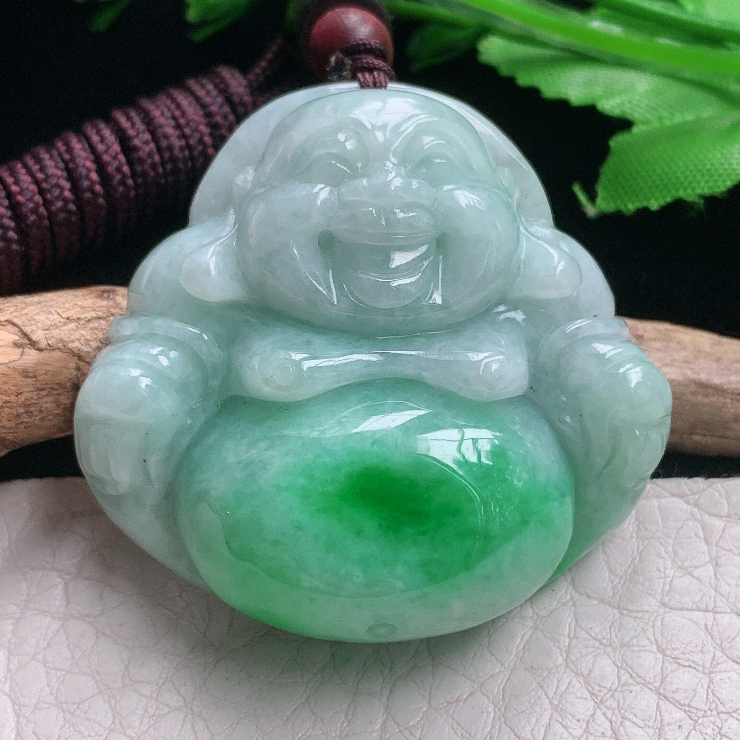 zen自然光41.5*43.6*14.5天然缅甸翡翠A货辣绿大佛公开心佛玉吊坠