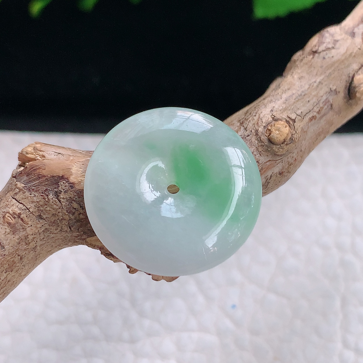 ajj实拍20.5*4.5天然缅甸翡翠飘绿小平安扣吊坠 小孩平安宝贝玉坠