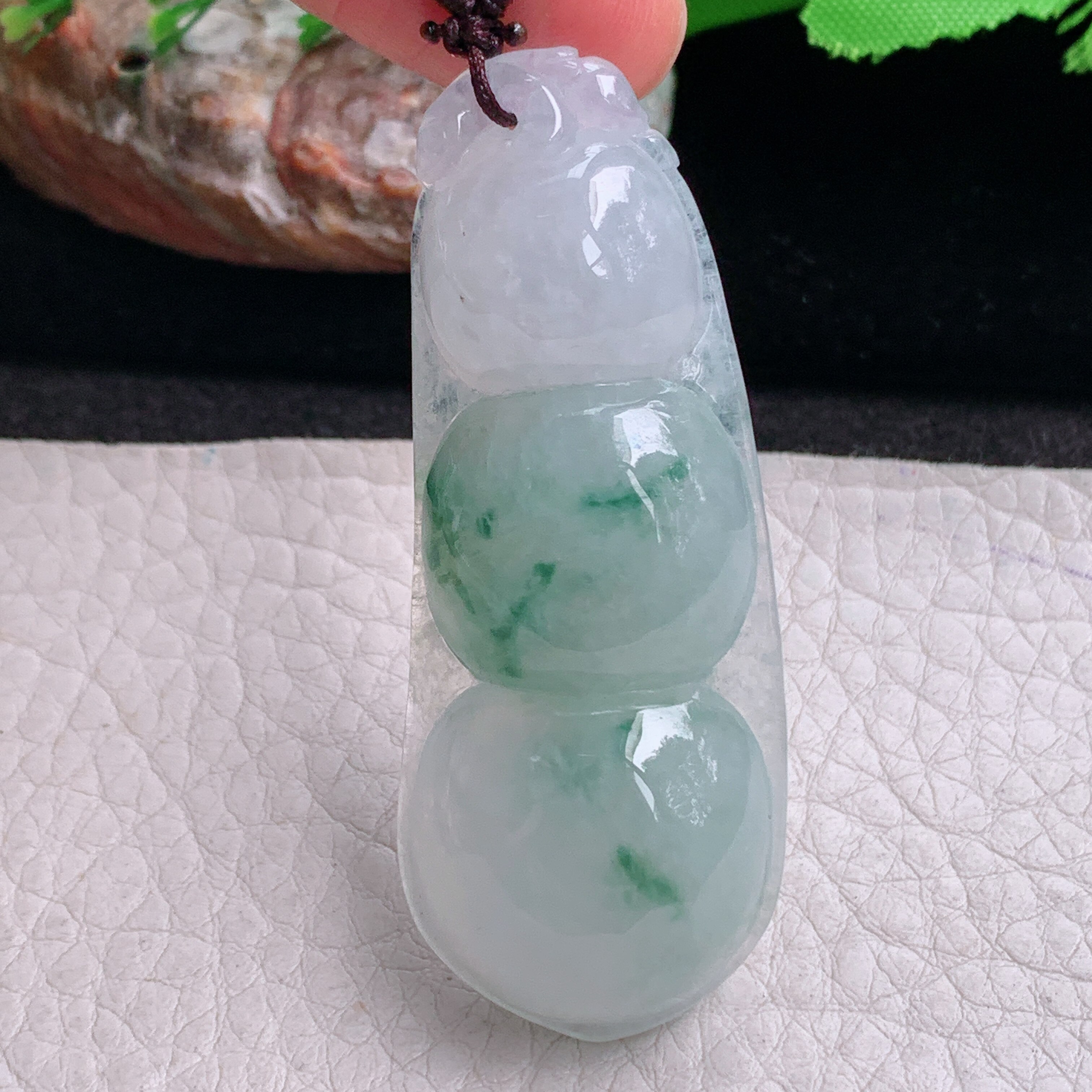 yj实拍58.6*12.3*10天然缅甸翡翠冰飘花四季豆吊坠饱满福豆玉坠