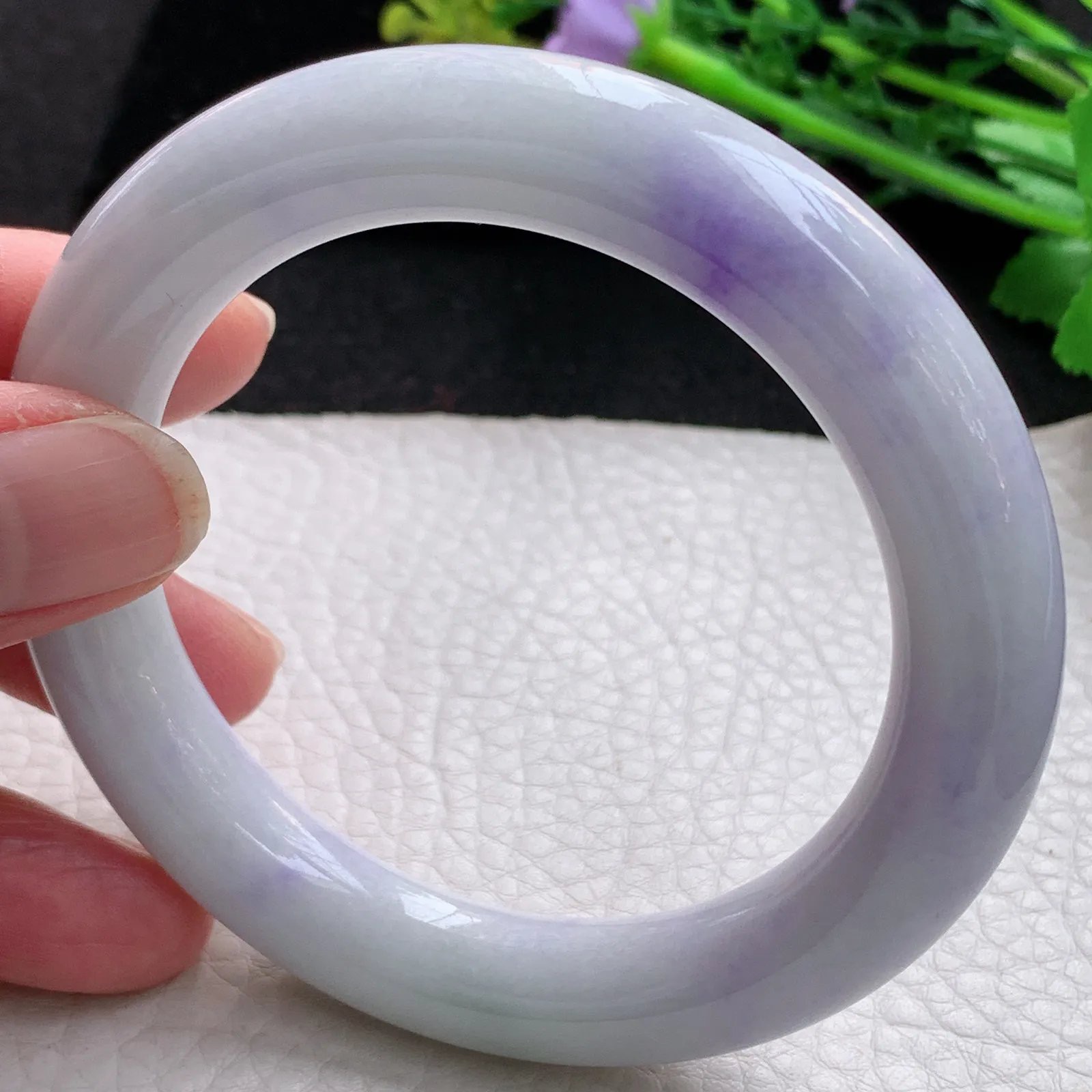 xx自然光57*11.8*11.3美人镯 缅甸翡翠a货玉手镯飘紫圆条玉手环