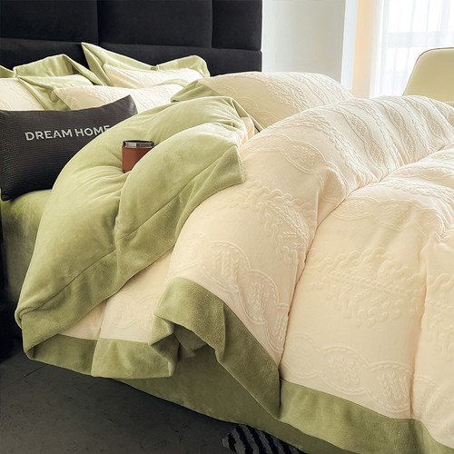 简约轻奢宽边雕花牛奶绒四件套