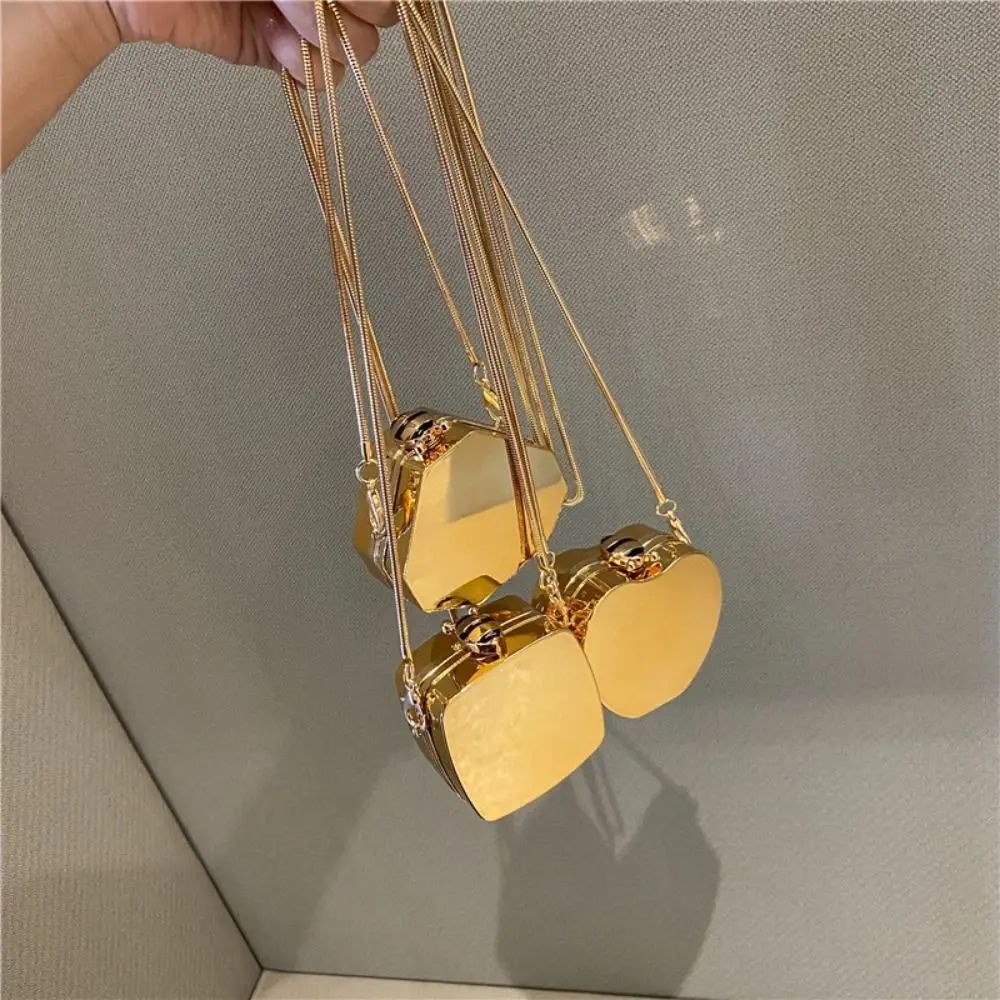 ew Shoulder Bag Women's Chain Mini Small Square Totes Bag De