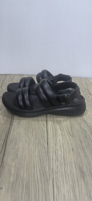 nuovo 外贸原单女鞋休闲凉鞋35 36 37 38 39 40少量，