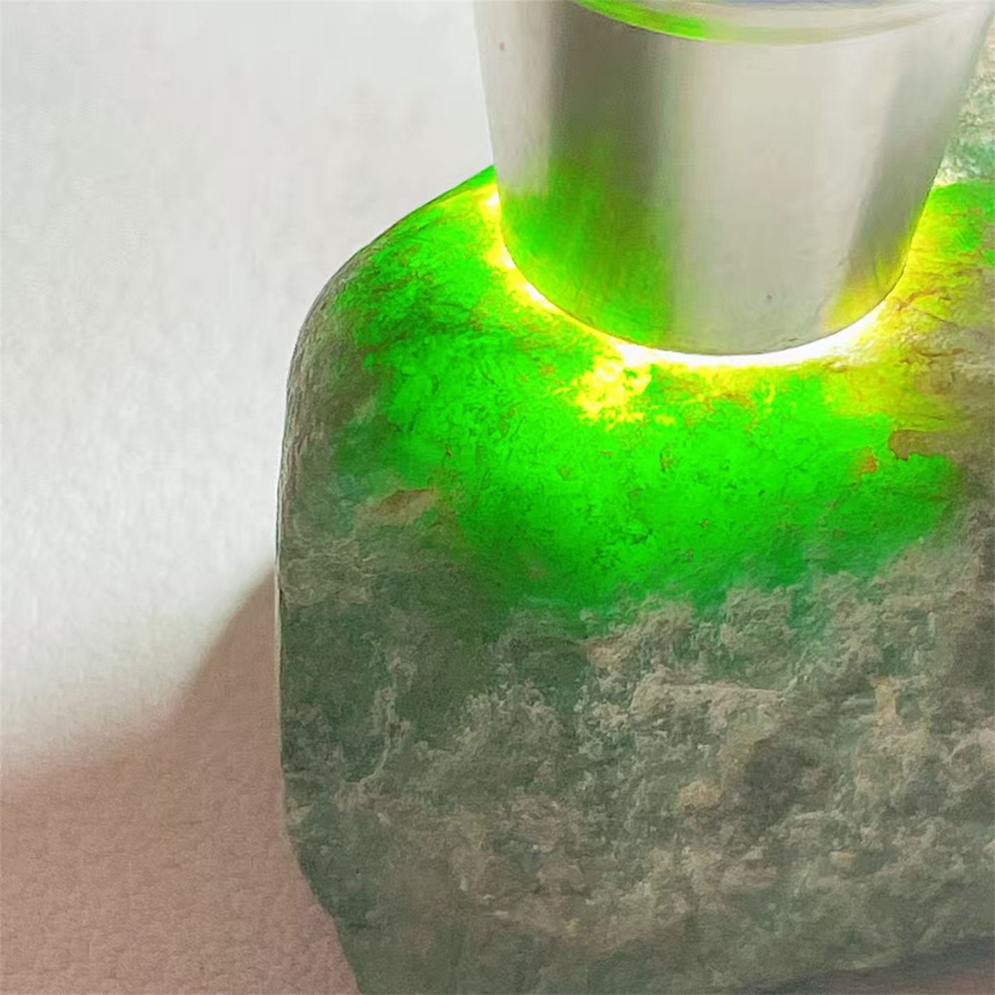 A10 精品缅甸天然翡翠原石老坑后江场口色料戒面料  重60克