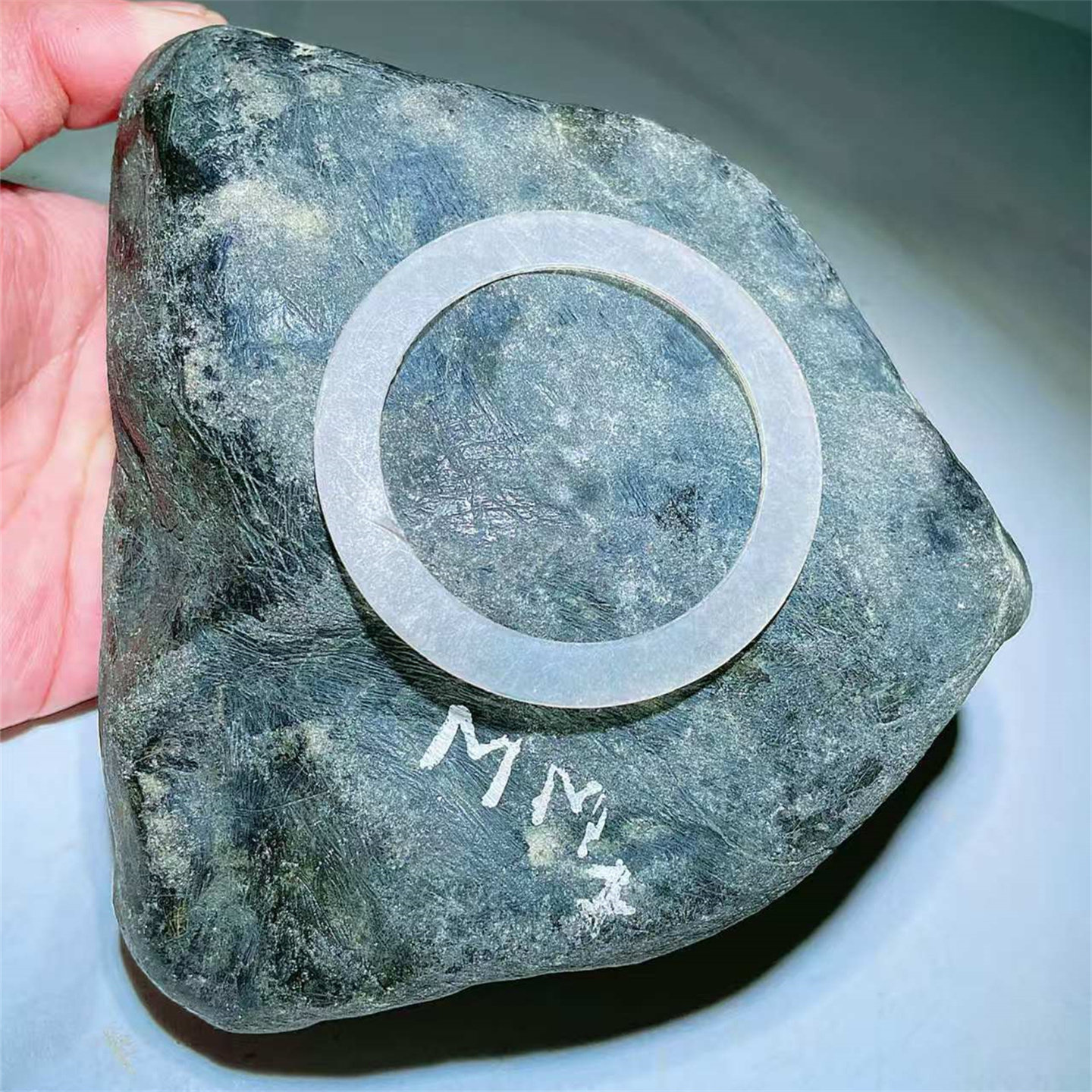 H21252 缅甸天然翡翠原石老坑莫西沙场口开窗手镯料 重2.1公斤