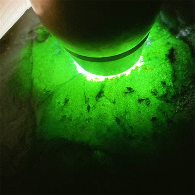 缅甸天然翡翠原石手镯料