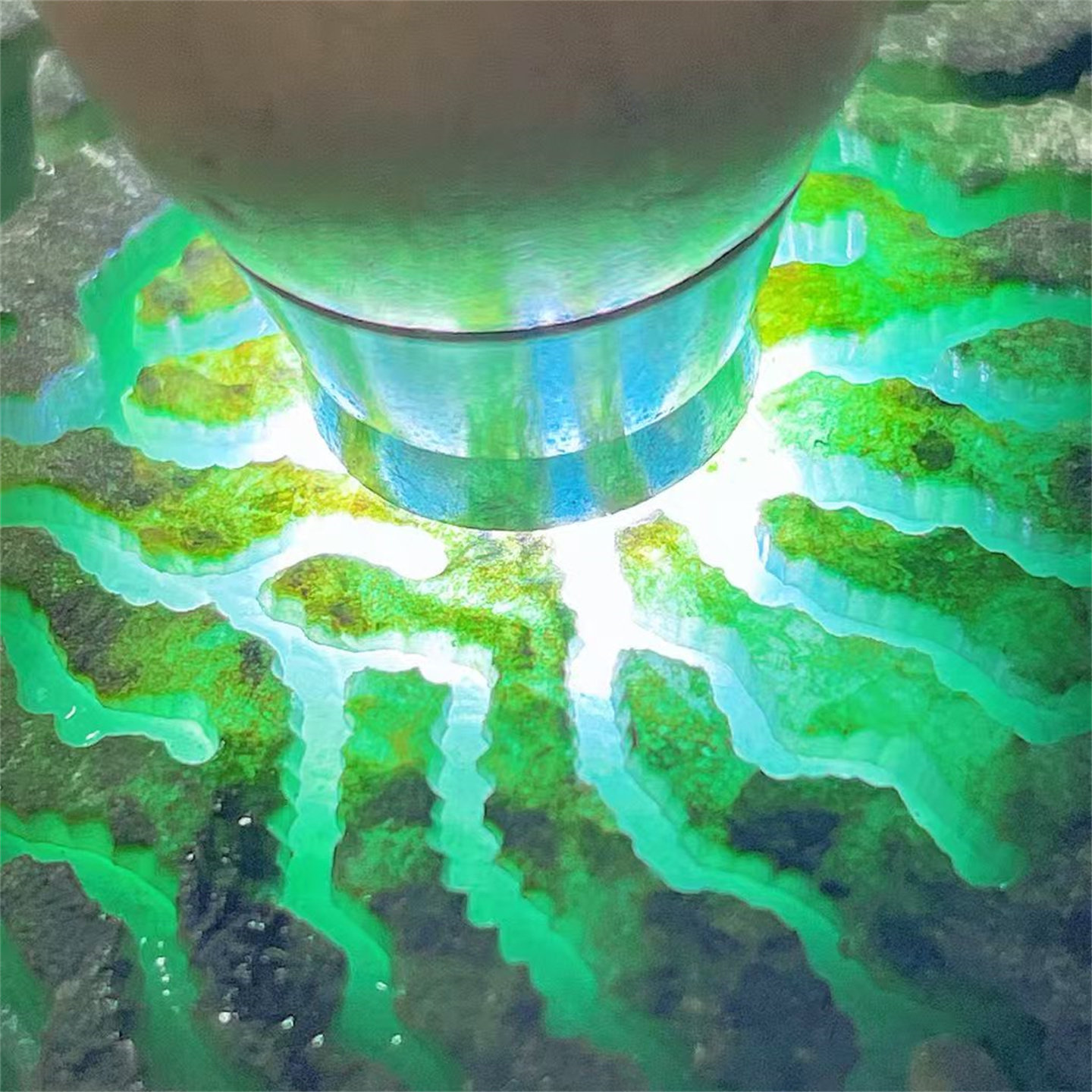 H10110 缅甸天然翡翠原石老坑莫西沙场口开窗黄翡手镯料 重1公斤