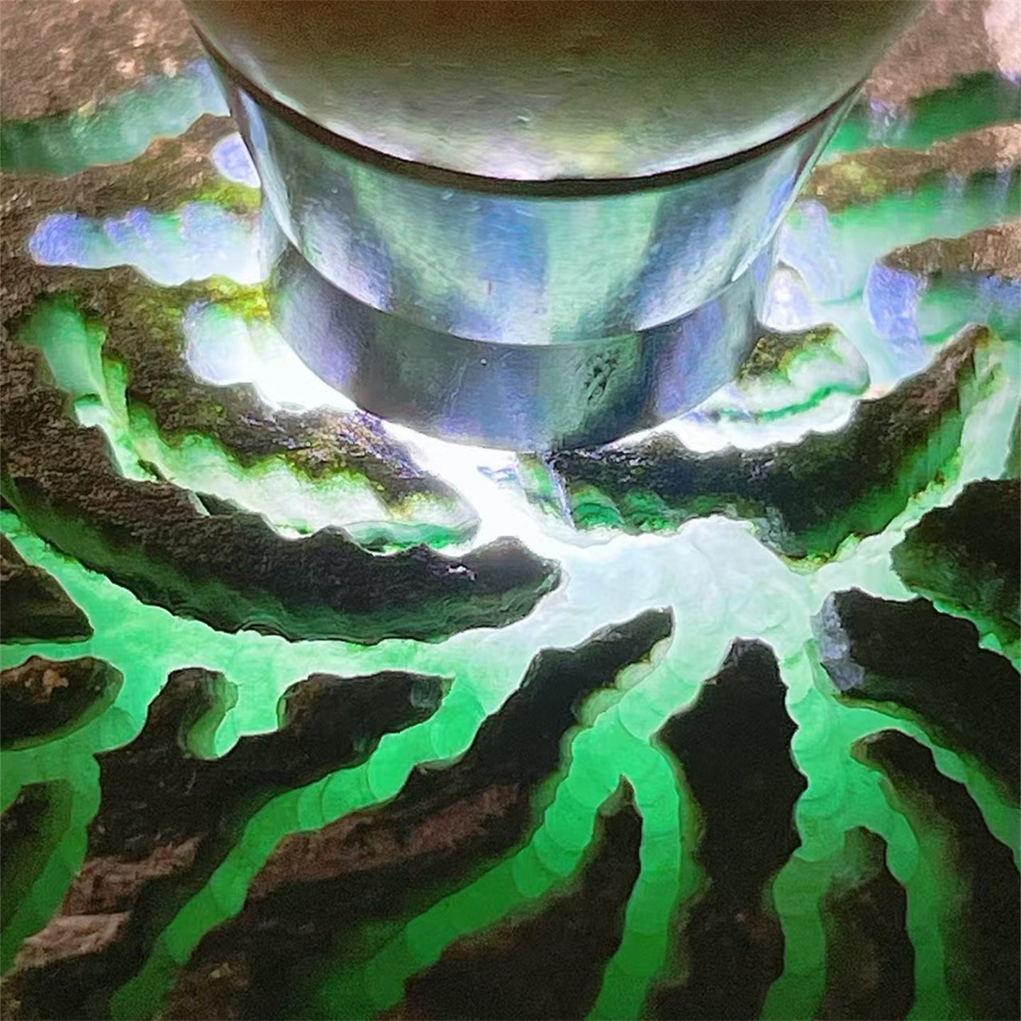 L11256 缅甸天然翡翠原石老坑莫西沙场口开窗手镯料 重1.1公斤