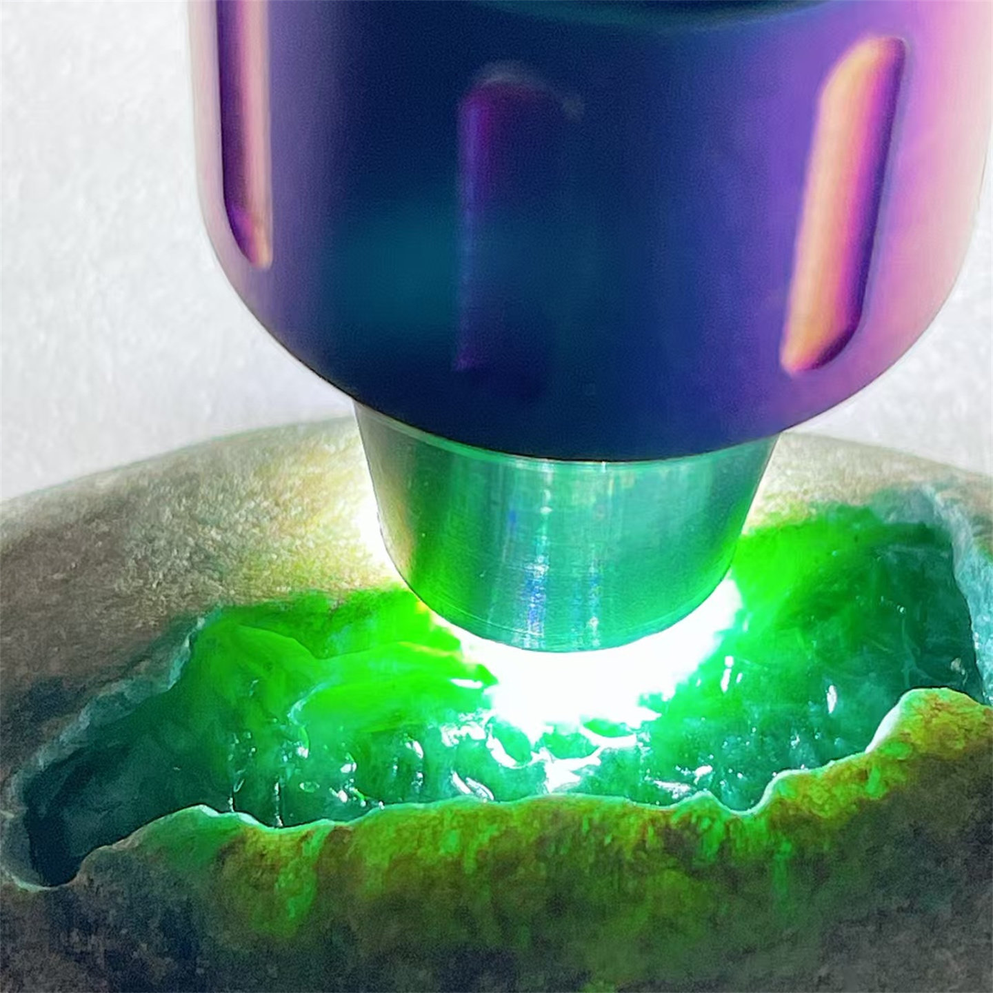 A6 精品缅甸天然翡翠原石老坑后江场口色料戒面料  重62克