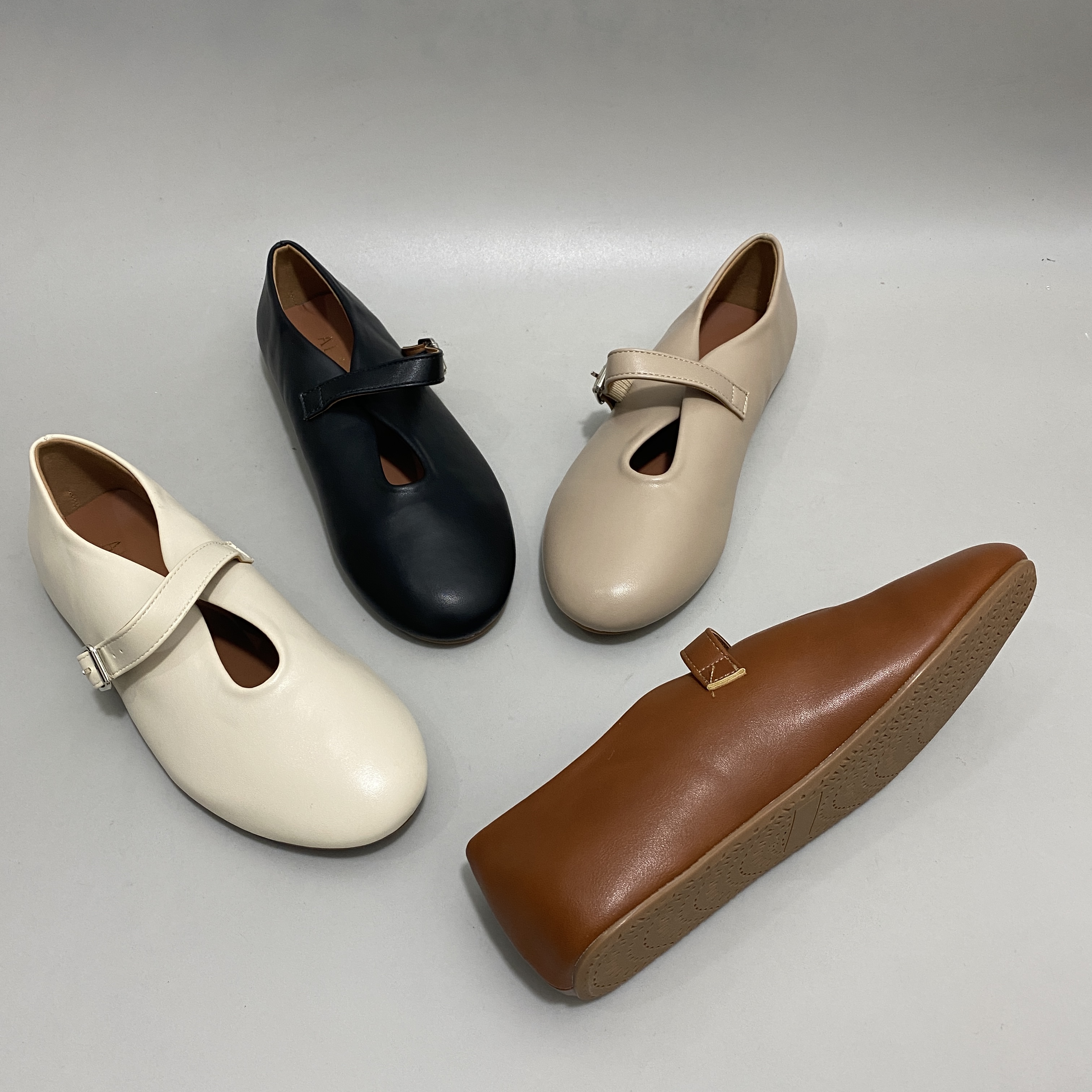 外贸法式复古包头单鞋轻奢扣带秋季新款平底一字带玛丽珍芭蕾舞鞋