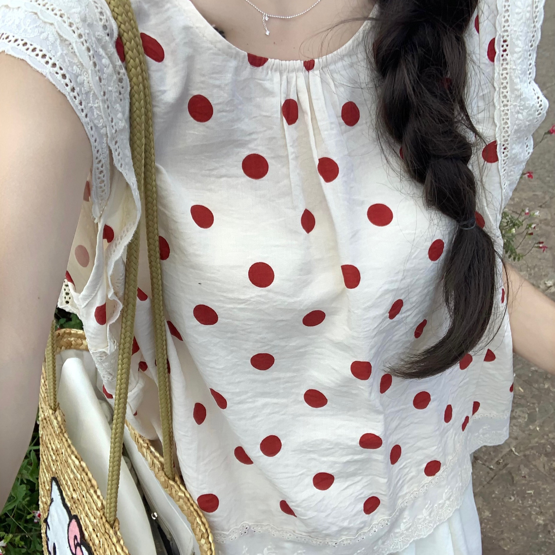 法式复古波点蕾丝拼接衬衫