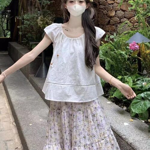 法式复古绣花朵拼接短袖衬衫