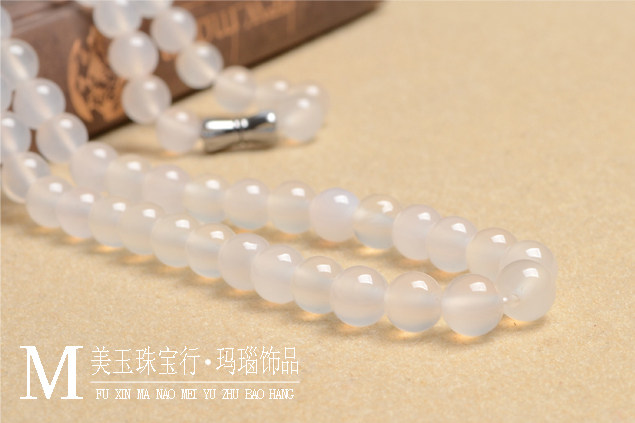 天然玛瑙白色短款毛衣链