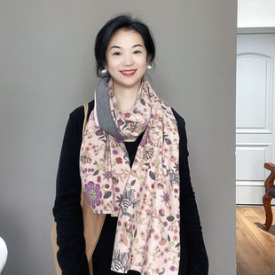 高级感！粉色碎花仿羊绒围巾女士冬季长款春秋文艺旅游披肩两用