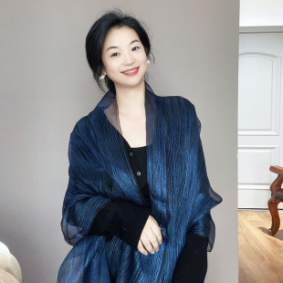 高级感！蓝色真丝羊毛围巾女士春秋薄款时尚洋气旗袍披肩两用丝巾