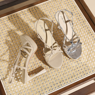 一字扣带绝美露趾细跟圆头高跟凉鞋仙女风防水台日常11cm宴会女鞋