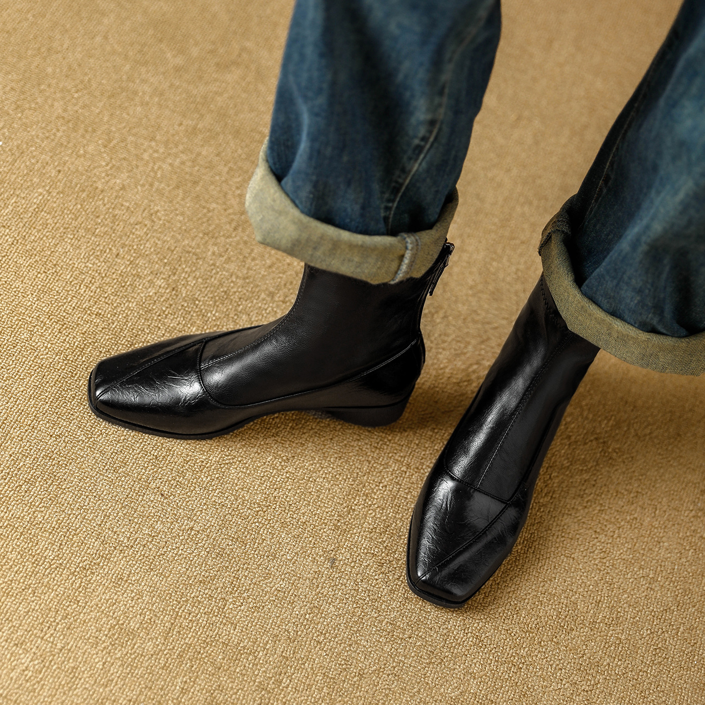 方头粗跟拼接后拉链美拉德短靴子