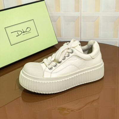 1P15/4CM小牛皮清仓撤柜断码处理新款复古松糕厚底女饼干鞋百搭女