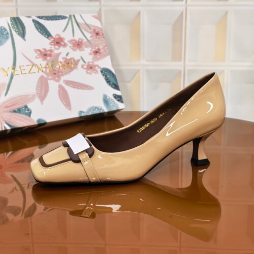 3090/3CM牛漆皮纯色女鞋单鞋套筒女士时尚气质轻职风法式春季漆皮