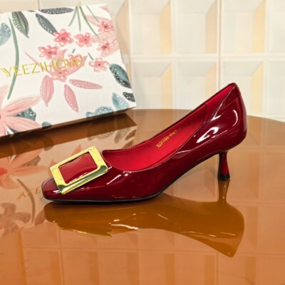 6885/5CM牛漆皮时尚气质尖头秋季平底女鞋单鞋百搭浅口方头低跟