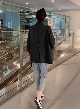 黑色西装外套女2025早秋新款高级感小个子春秋设计感小众休闲西服