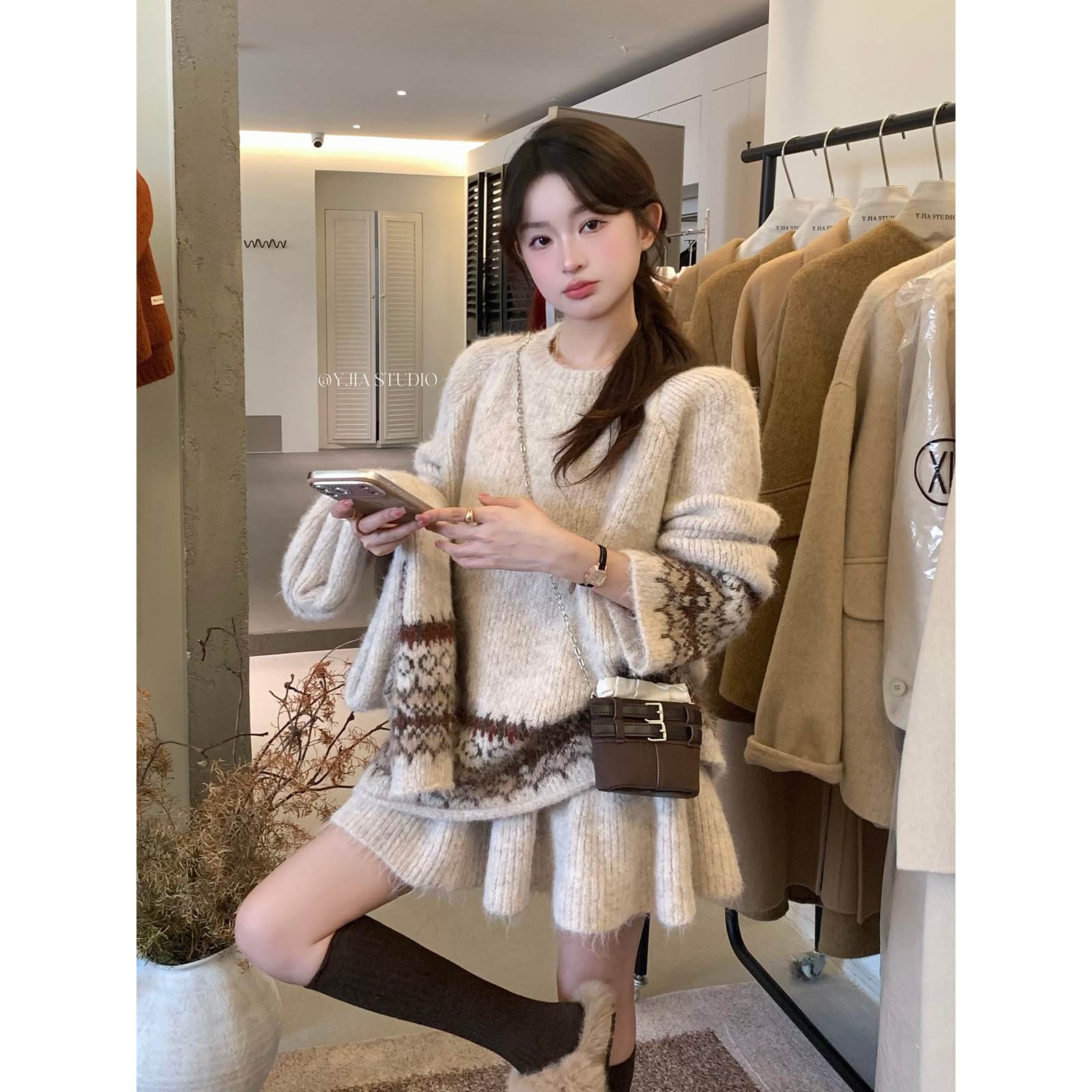 Y.JIA伊嘉秋冬费尔岛风圣诞氛围感复古慵懒风提花毛衣+短裙套装潮