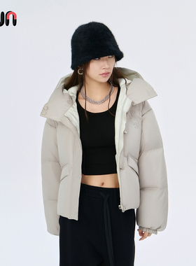 Fun商场同款时尚运动超宽松版短款90%羽绒服FMW743A0Y
