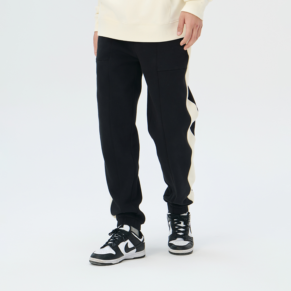 Fun商场同款时尚运动直筒卫裤