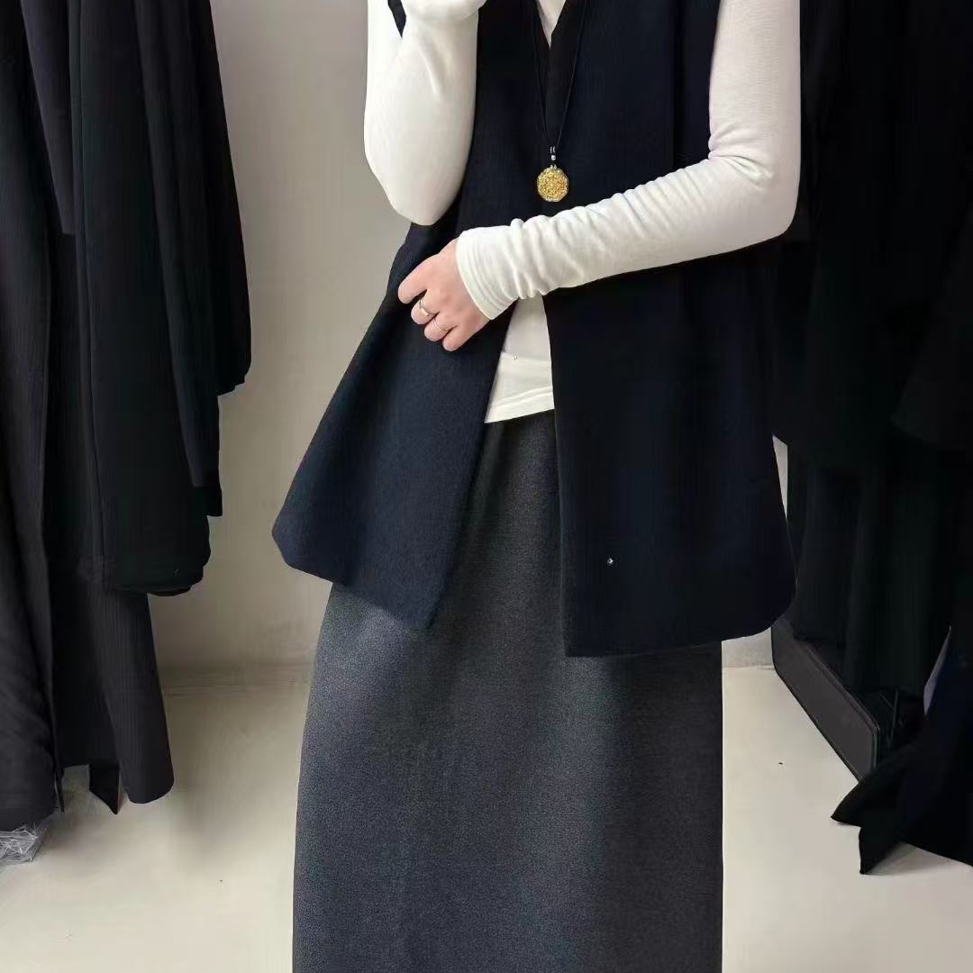 一起羊毛女25秋冬韩版宽松叠穿灰色V领马甲（含5羊毛）25XM32565