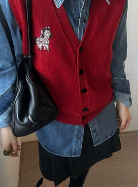 一起小马全羊毛叠穿背心V领显瘦针织马甲（含100绵羊毛）XF32890