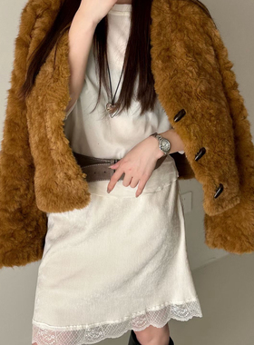 一起设计复古轻奢精致小女人环保毛毛保暖短外套一起N9695