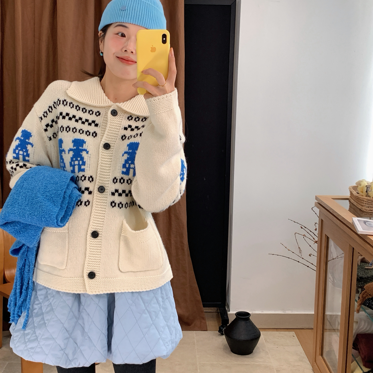 起家钩花小人印花减龄翻领单排扣加厚保暖毛衣（含100羊毛）L041