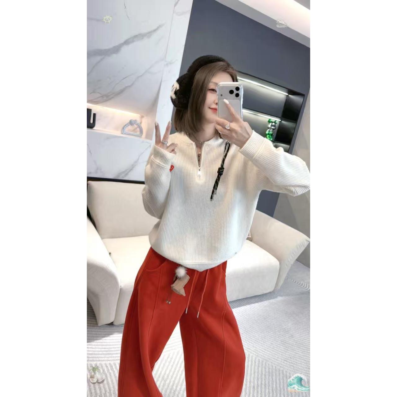 熙薇【半暖甜迹】2025冬季新款时尚休闲爱心刺绣毛衣H6468