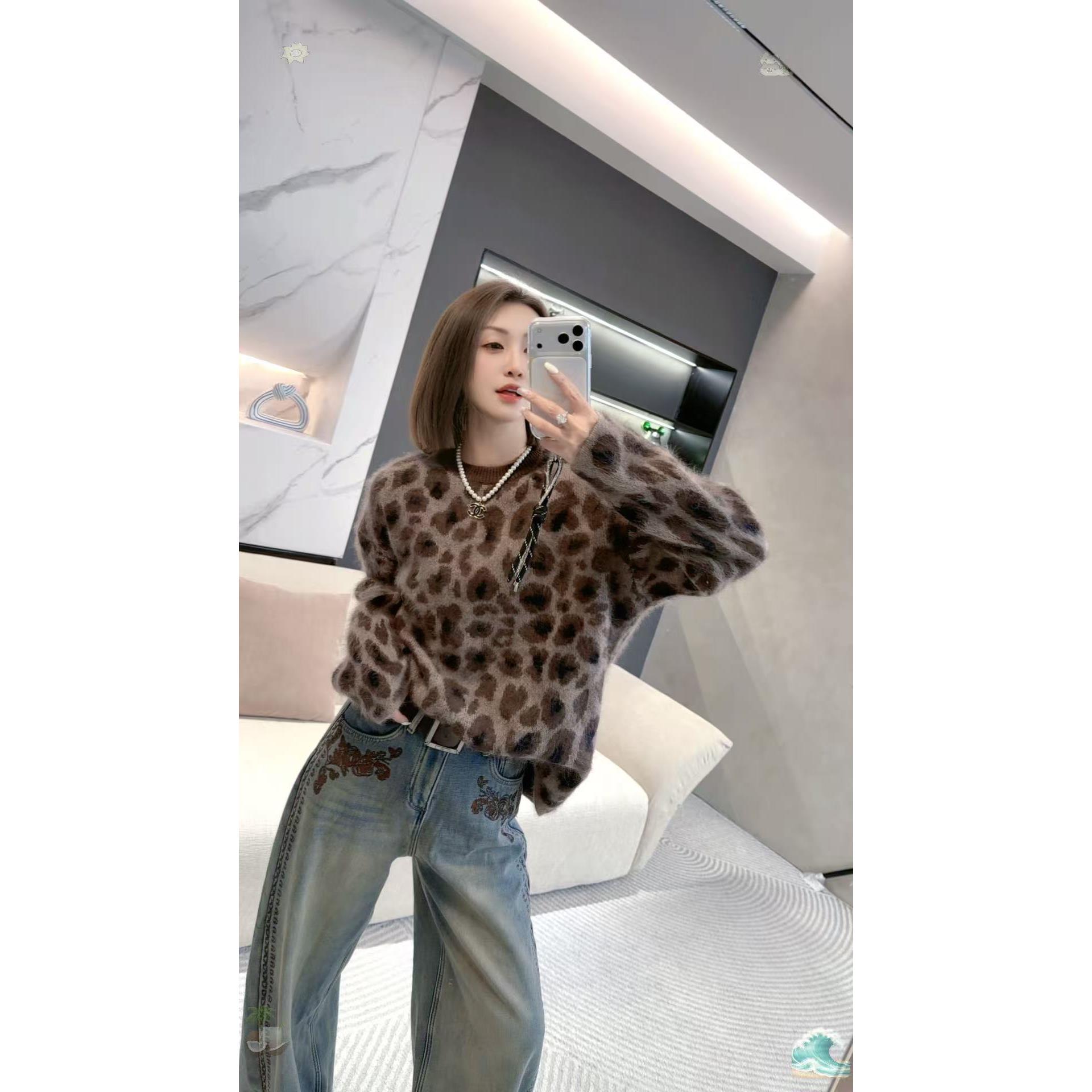 熙薇【慵懒宇宙】2025冬季新款设计师时尚休闲豹纹羊毛衫毛衣H675