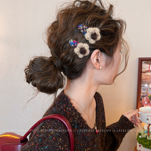 甜美毛线花朵格纹发夹女2025新款 侧边夹前额刘海夹子发卡高端头饰