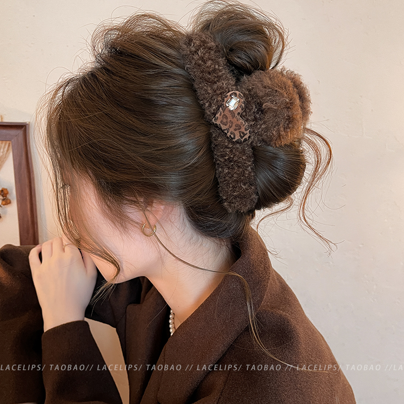 闪钻豹纹爱心毛绒抓夹女高级感