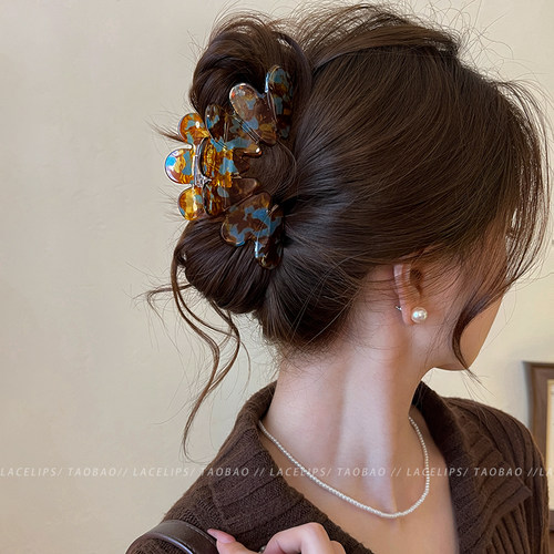 蓝棕很秋冬~法式高级感花瓣抓夹