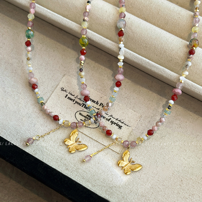 彩色串珠蝴蝶吊坠项链女款轻奢小众锁骨链2026新款高级感颈链配饰